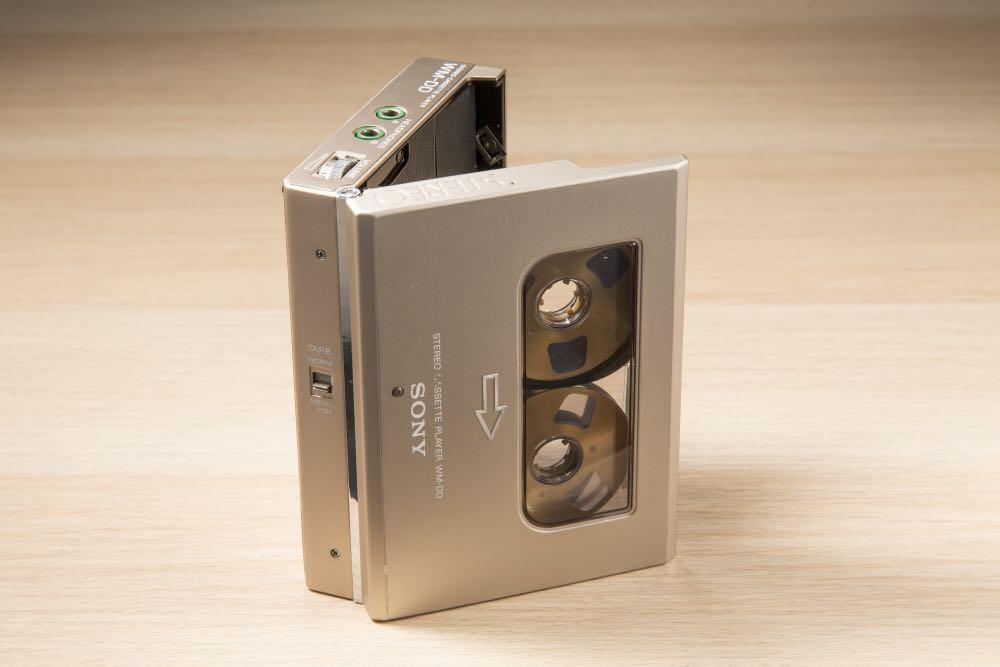 色褪せも、良音復活!SONYカセットウォークマンWM-DD可動品D-