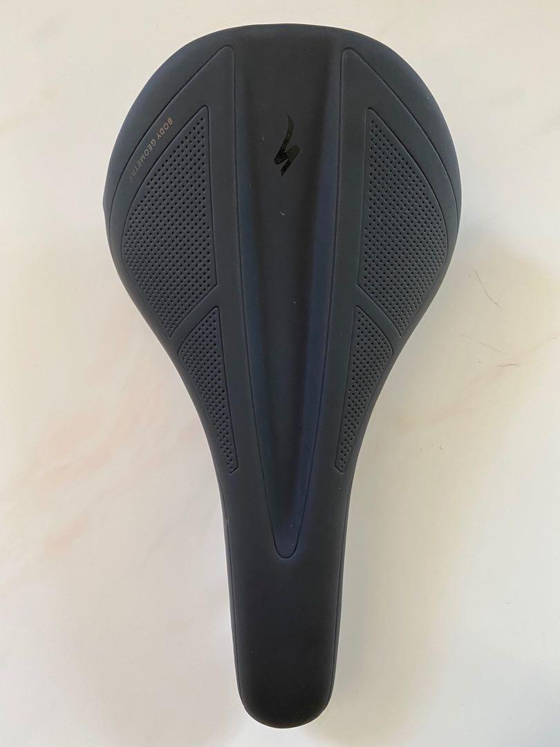 Specialized henge saddle outlet
