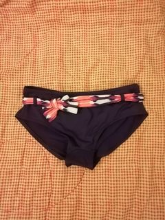 (Category: ) located in . Submitted by lilwierd (Listing ID 1036355779, Image 1). Description: .