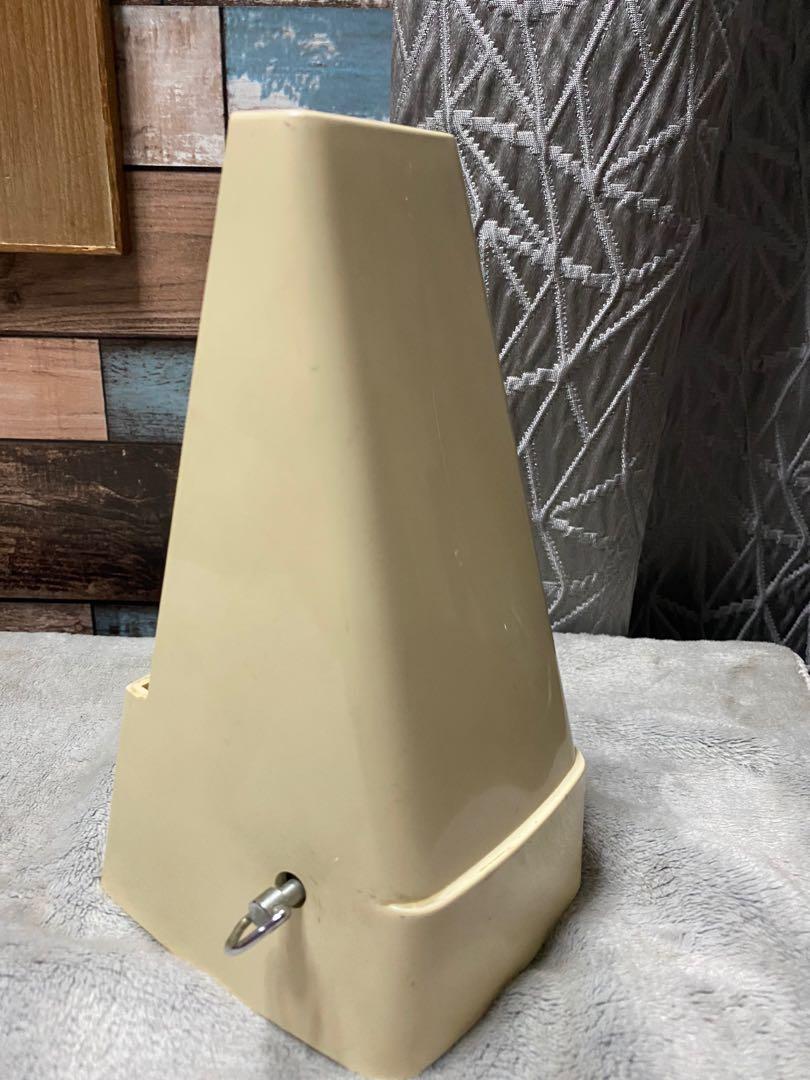 Yamaha Analog Metronome (Category: Musical Instruments) located in Manila. Submitted by racz03 (Listing ID 1036306450, Image 3). Description: Yamaha Analog Metronome Good condition .