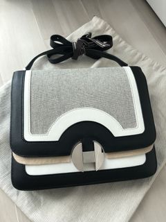 （分類：）位於 。 由 athscloset 提交（商品編號 1032700786，圖片 1）。簡介： 。