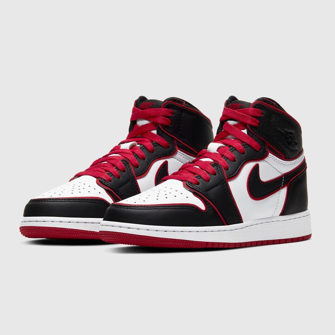 Air Jordan 1 Retro High OG “Bloodline”, Men's Fashion, Footwear, Sneakers  on Carousell