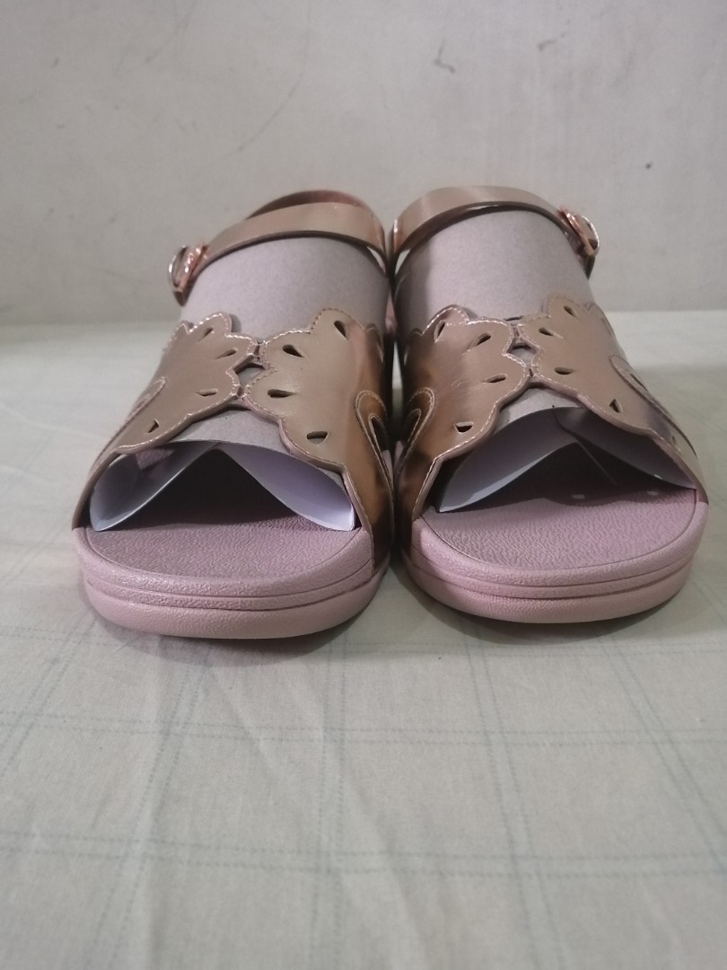 esther floret fitflop