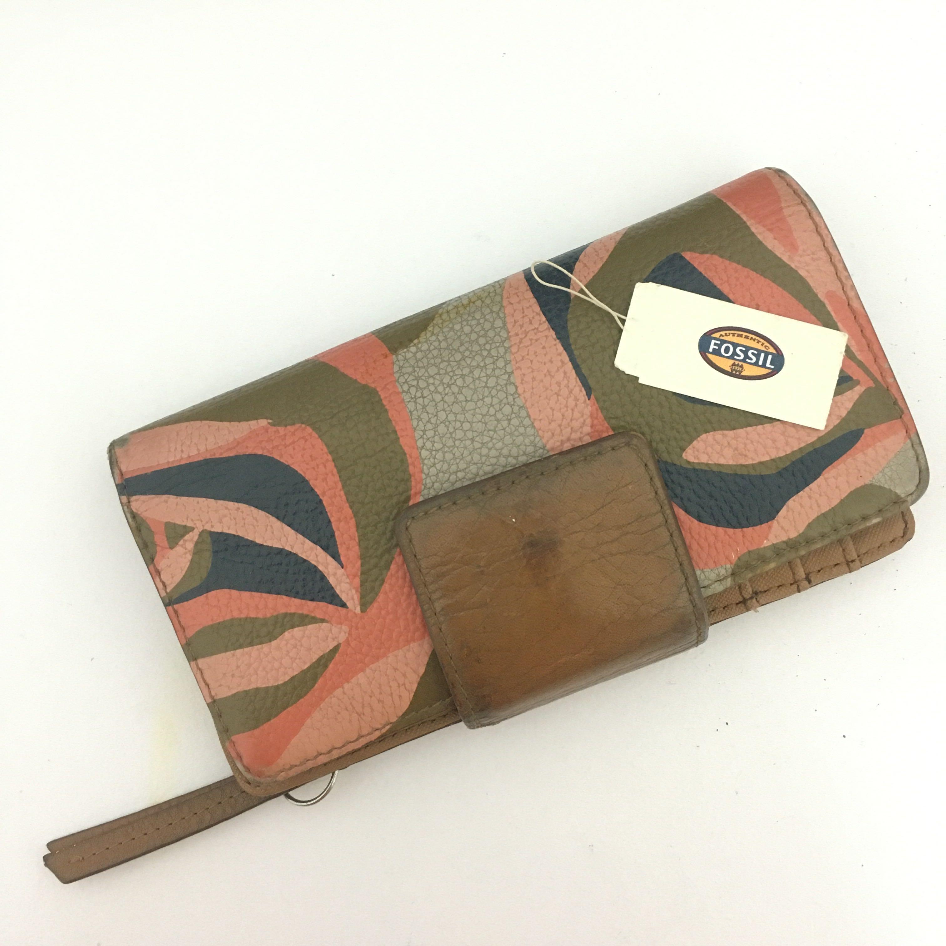 fossil pouch wallet