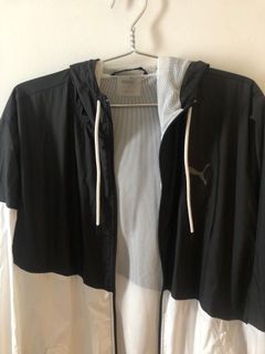 (Category: ) located in . Submitted by clothessss (Listing ID 1032621090, Image 1). Description: .