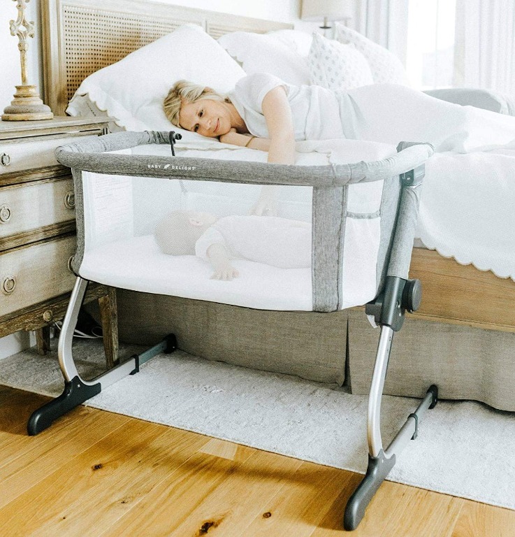 Baby delight bedside me dreamer bassinet discount