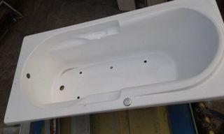 Bathtub with built-in Jacuzzi