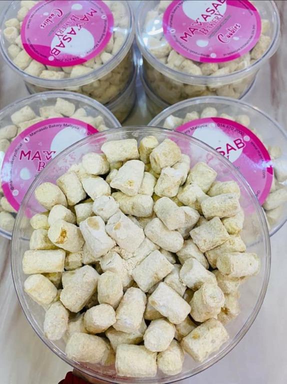 Biskut Batang Buruk Food Drinks Local Delights Halal Snacks Desserts On Carousell