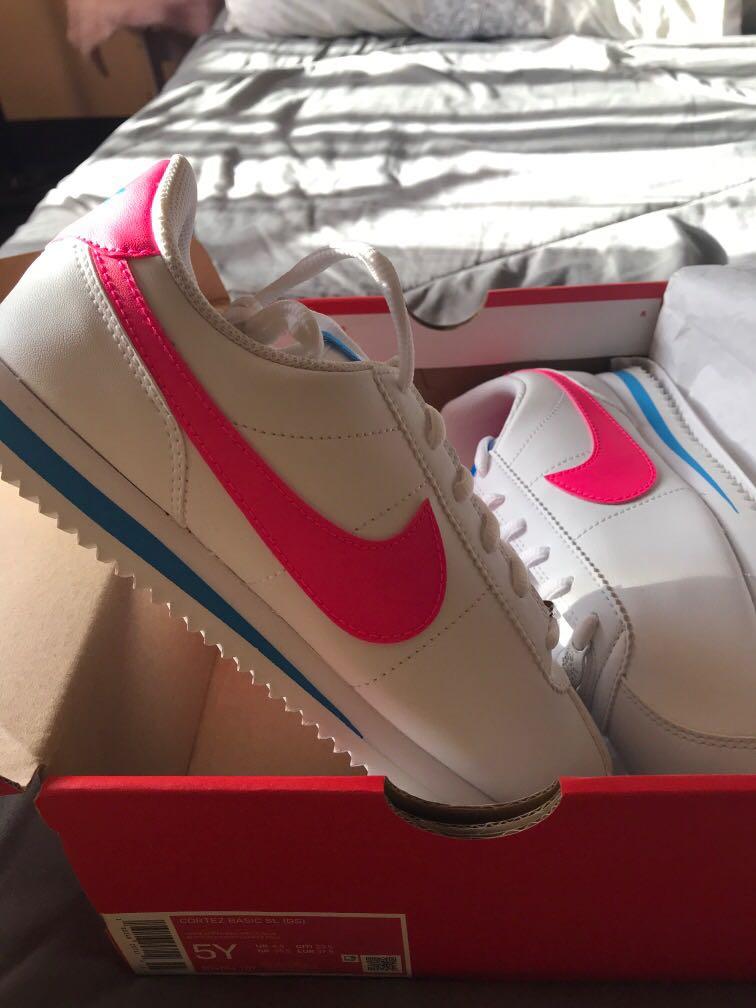 Nike cortez blue pink store