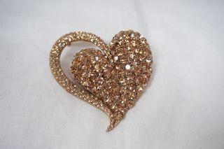 Brooch Bros Love 2 Warna (slide untuk warna lain)