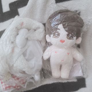 （分類：）位於 。 由 alisalianna 提交（商品編號 1032711302，圖片 1）。簡介： 。