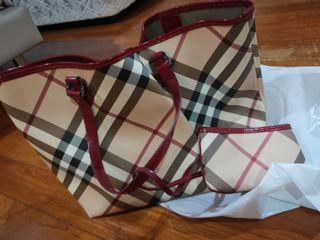 Burberry Nova Checked Tote Bag Large