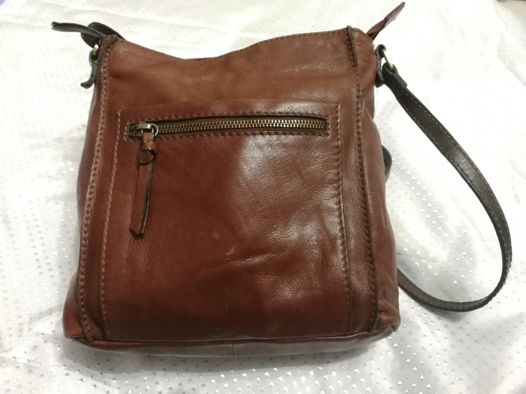 Colorado outlet sling bag