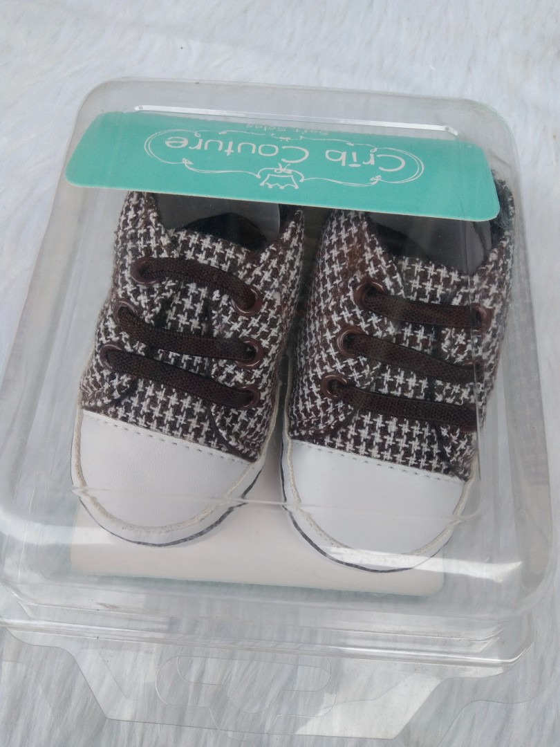 crib couture shoes price