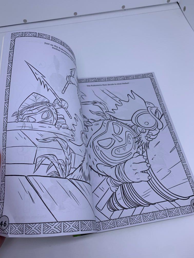 Disney Moana mega colouring book, 興趣及遊戲, 書本 & 文具, 小說 & 故事書 - Carousell