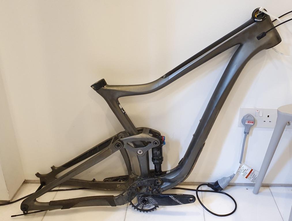 Giant Trance Advanced Pro 29 2 2019 bicycle frame and Fox 34