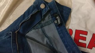 (Category: ) located in . Submitted by scholastica94 (Listing ID 1032659274, Image 1). Description: .