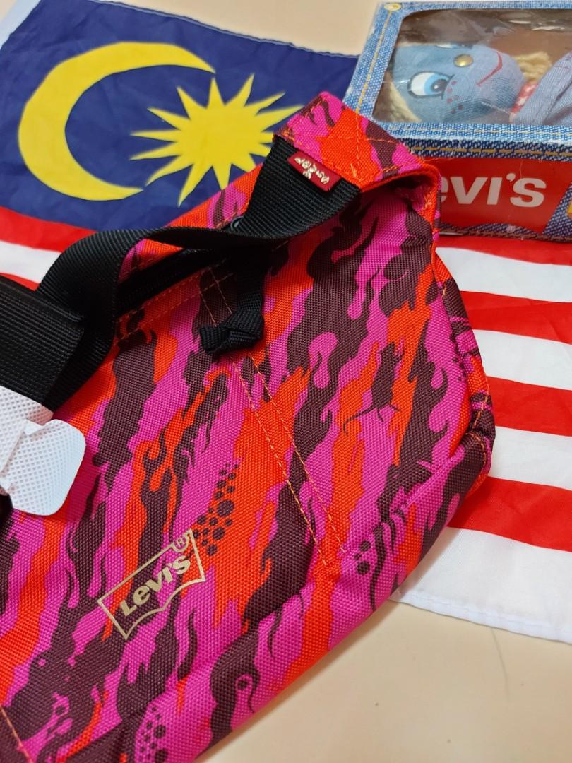 Levis Waist Bag, Men's Fashion, Bags, Belt bags, Clutches and Pouches