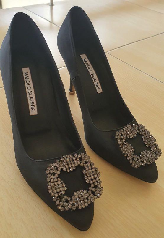 manolo blahnik cassiado