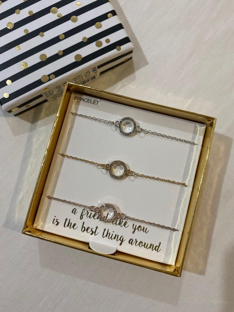 Amazon.com: 3 Piece Set Gold Triple Open Circles Link Charm Friendship  Bracelets with Black Thread and Message Card, Perfect Jewelry Gift for  Friend and Family, Adjustable Pull Thread Kindred Cord : Handmade