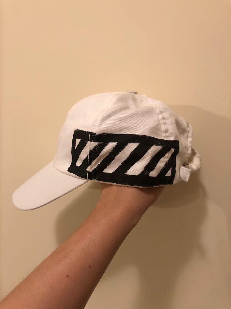 Off white cap （分類：棒球帽、帽）位於 Hong Kong。 由 ccoffeeeeee 提交（商品編號 1032580976，圖片 4）。簡介： 。