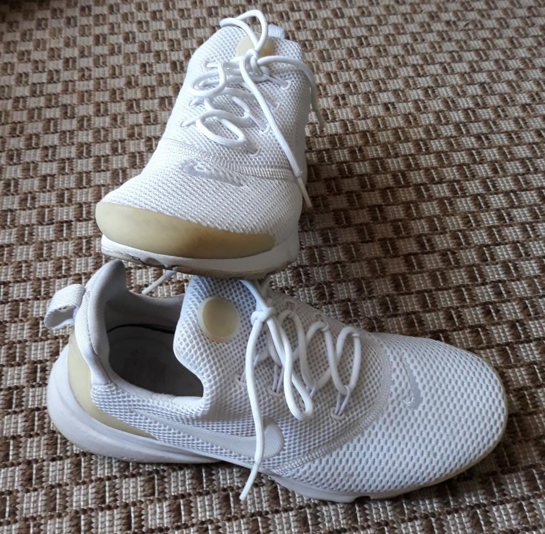 Nike women's store presto fly white