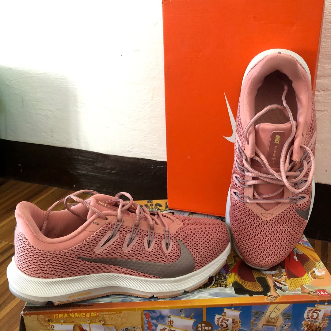 pink nike shoes running