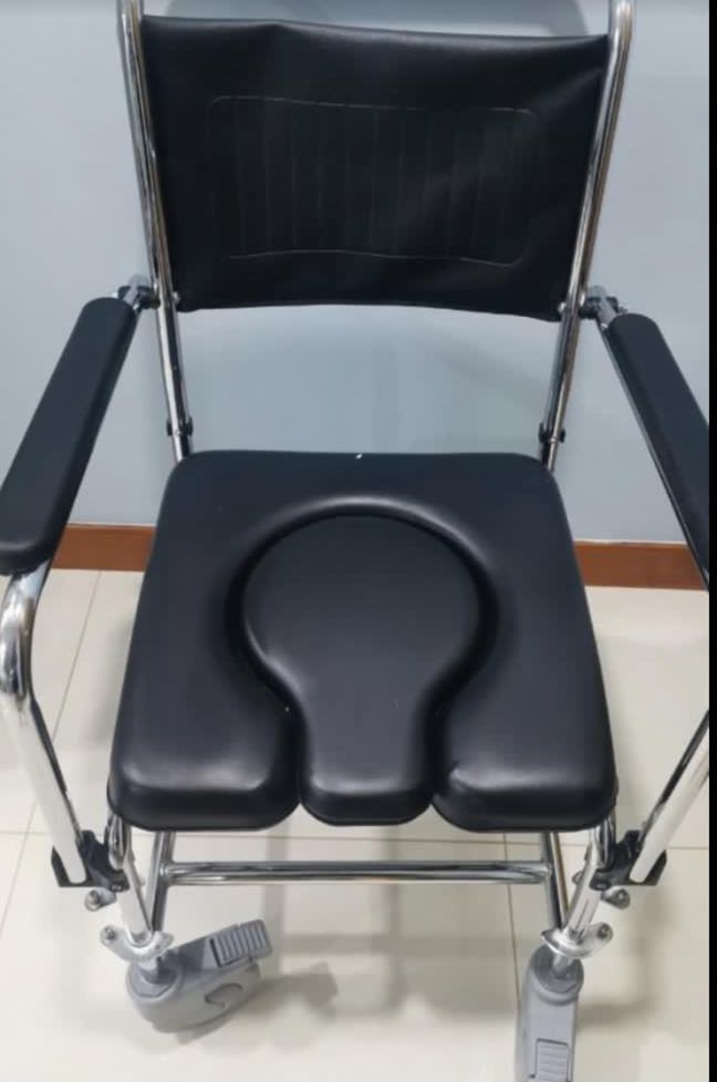 Toilet commode, Assistive Devices, Wheelchairs on Carousell