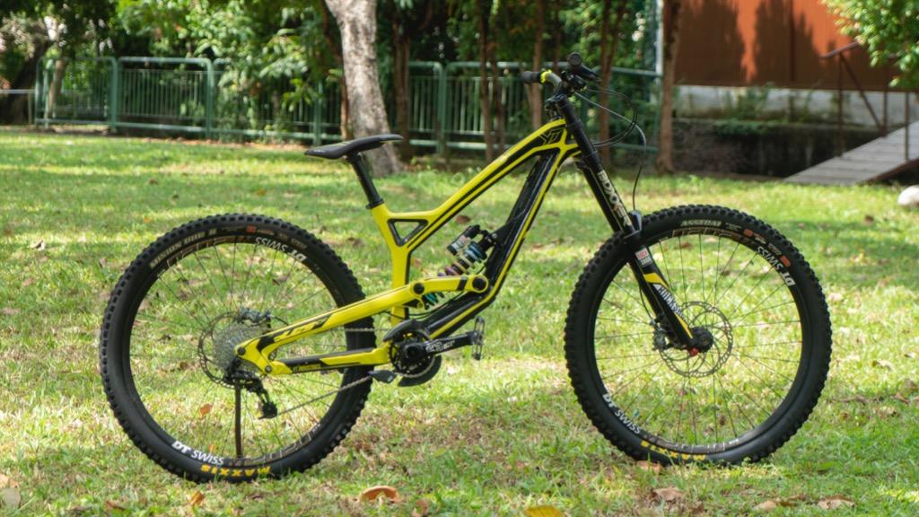2016 yt outlet tues cf