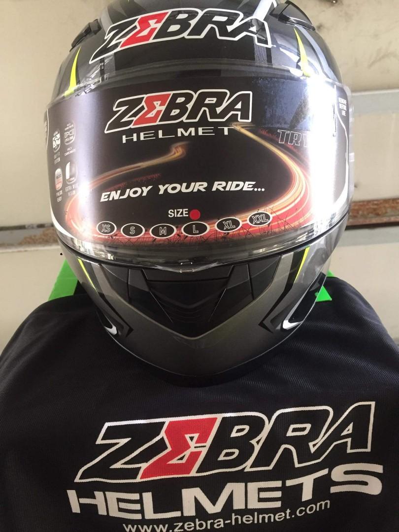 Zebra Dual visor Full face helmet large size Looking For on Carousell