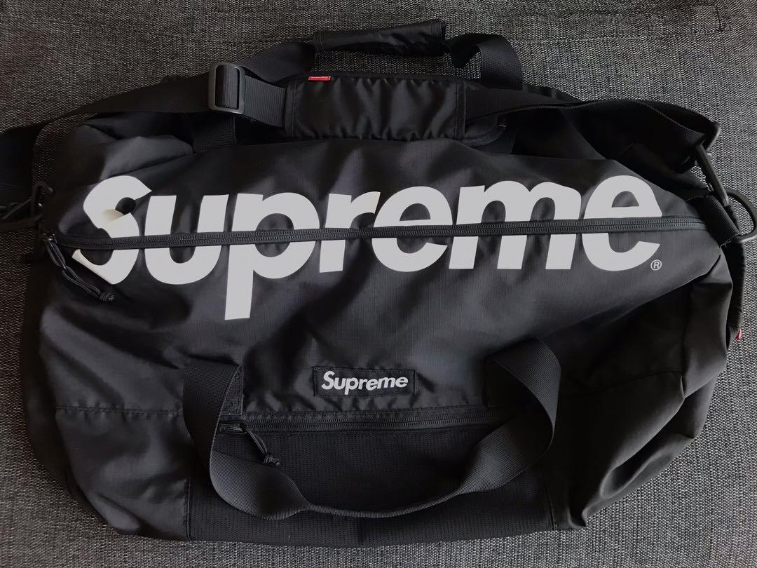 99new Supreme 17ss Duffle bag black 只用一兩次, 男裝, 袋, 腰袋