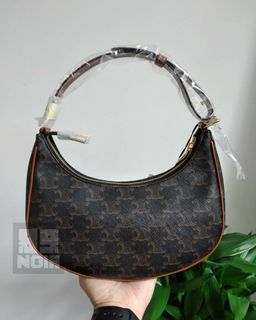 （分類：）位於 。 由 89noir 提交（商品編號 1036492994，圖片 1）。簡介： 。
