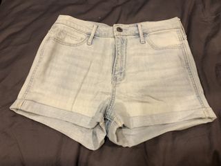 (Category: ) located in . Submitted by veeeee_nessa (Listing ID 1036441955, Image 1). Description: .