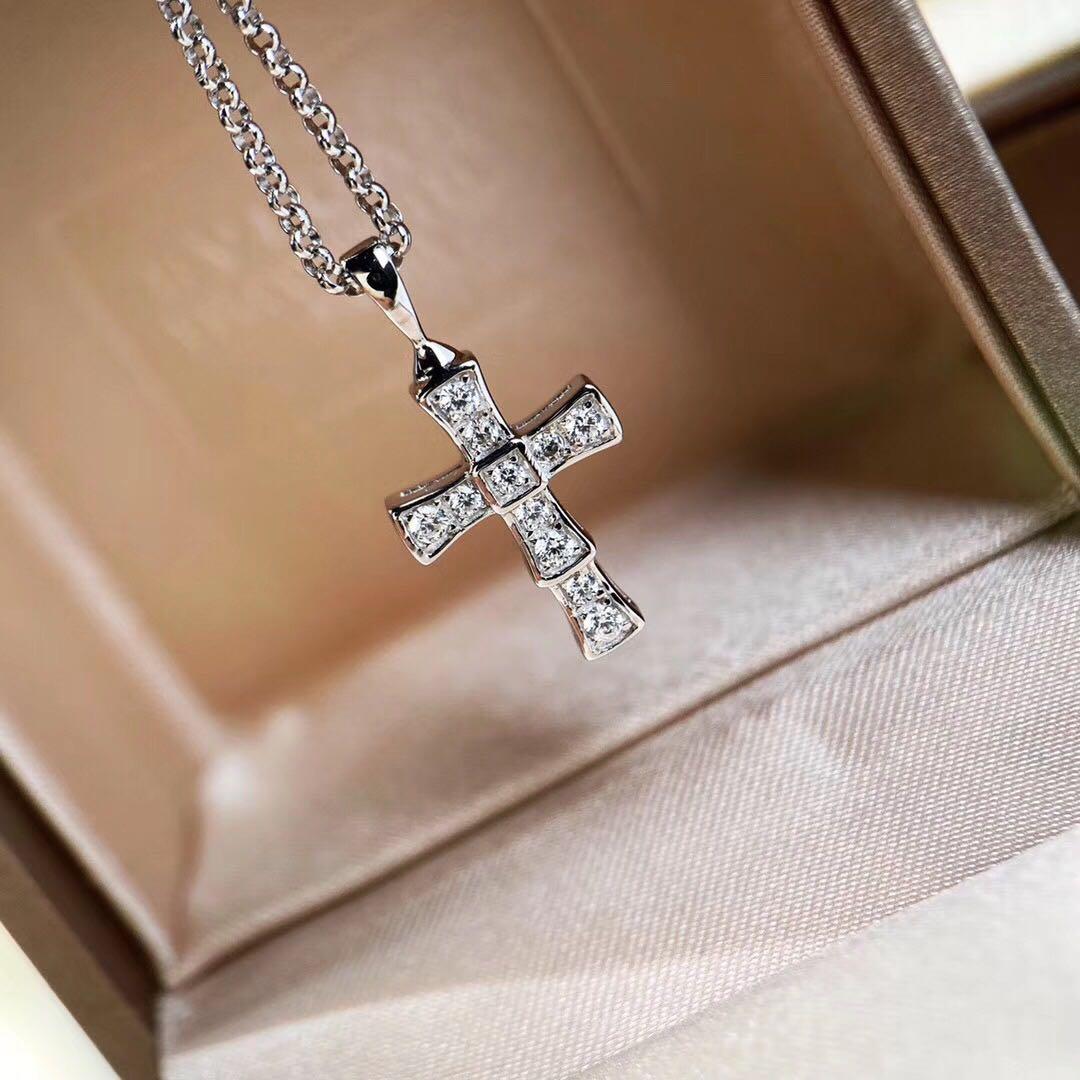 Bvlgari Croce Pendant Necklace Cross