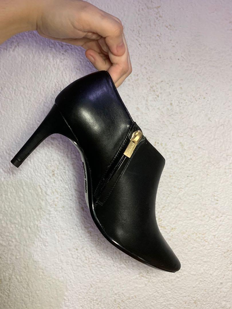 Calvin klein jeanna shooties store