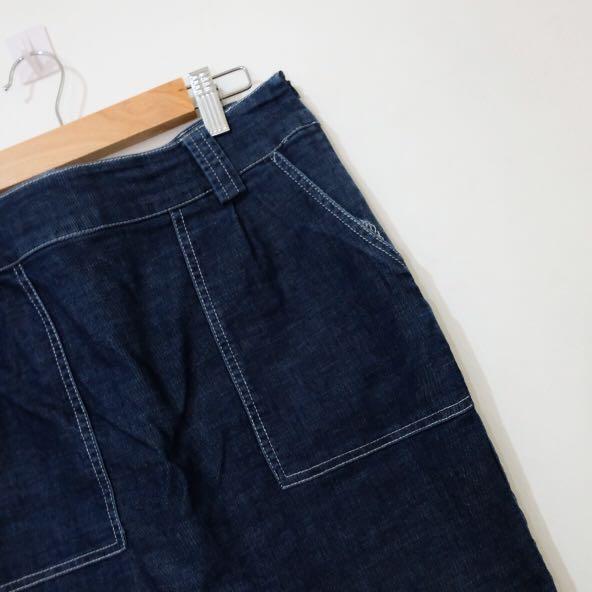 contrast stitch denim skirt