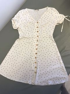 （分類：）位於 。 由 hellooooccc 提交（商品編號 1036396272，圖片 1）。簡介： 。