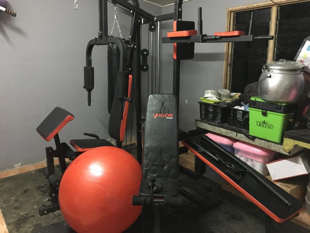 F28 Solid 210kg Gym Fitness Fullset Sports Other On Carousell