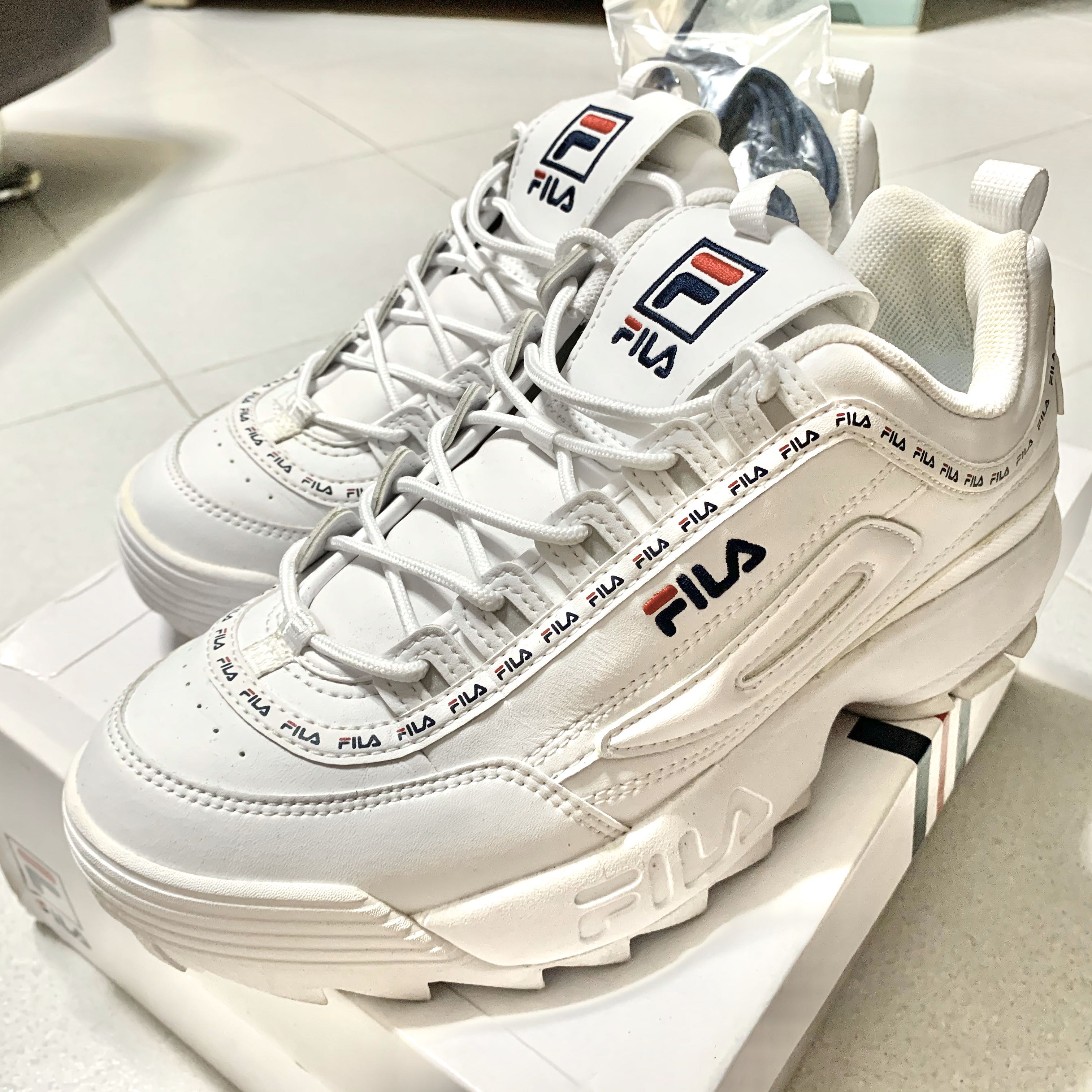 Fila disruptor tape online