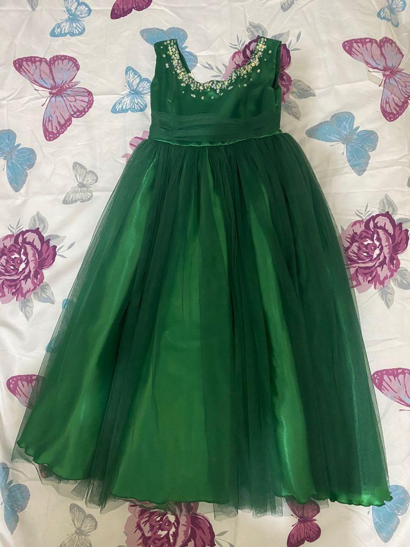 gown green