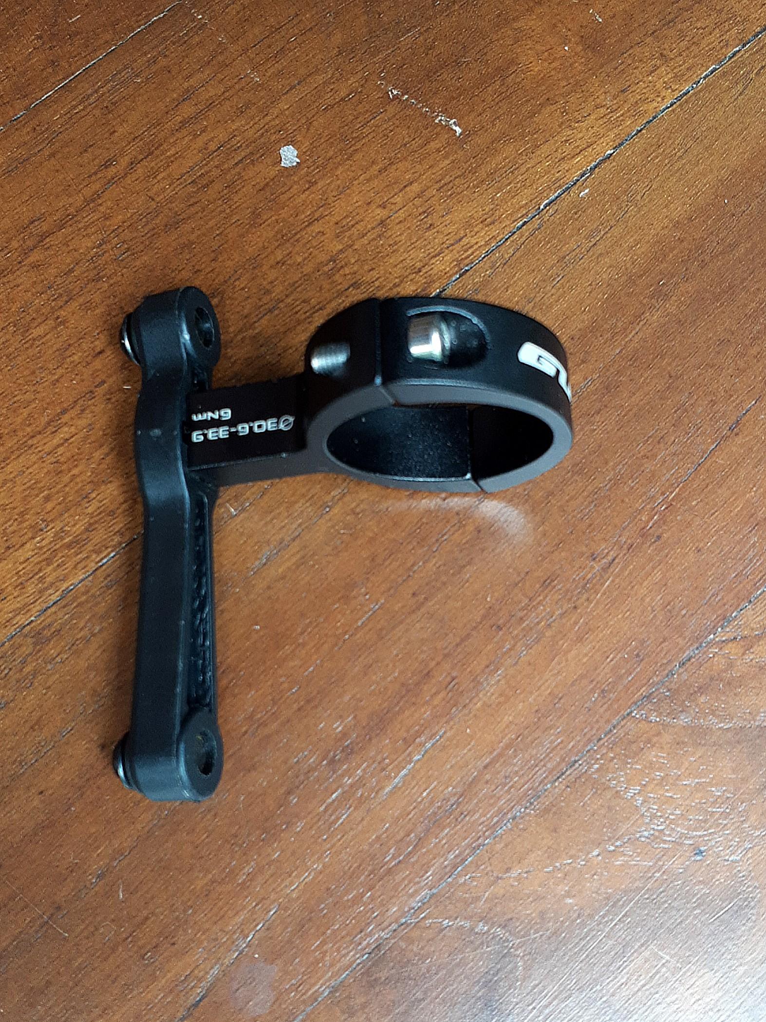 Gub bottle cage holder top