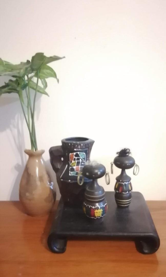 Home display (Category: Vases & Decorative Bowls) located in Quezon City. Submitted by herb2012 (Listing ID 1036573840, Image 1). Description: All 3 for ₱200.
