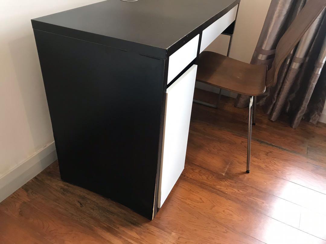 Micke Meja Putih Ikea