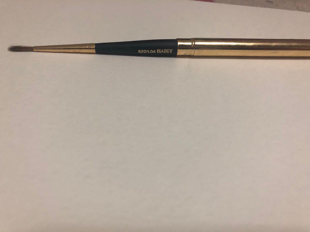 Kolinsky Sable Watercolor Travel Brush Size 4 Design Craft Craft Supplies Tools On Carousell Here's a look at the escoda travel brush #2 & the isabey travel brush #6, they are both beautiful brushes & very similar in. carousell