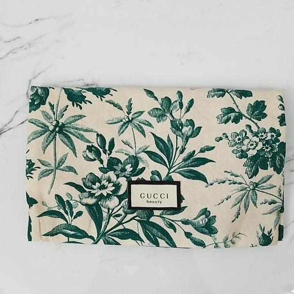 Brandnew Gucci Blooms Pouch/Clutch, Luxury, Bags & Wallets on Carousell