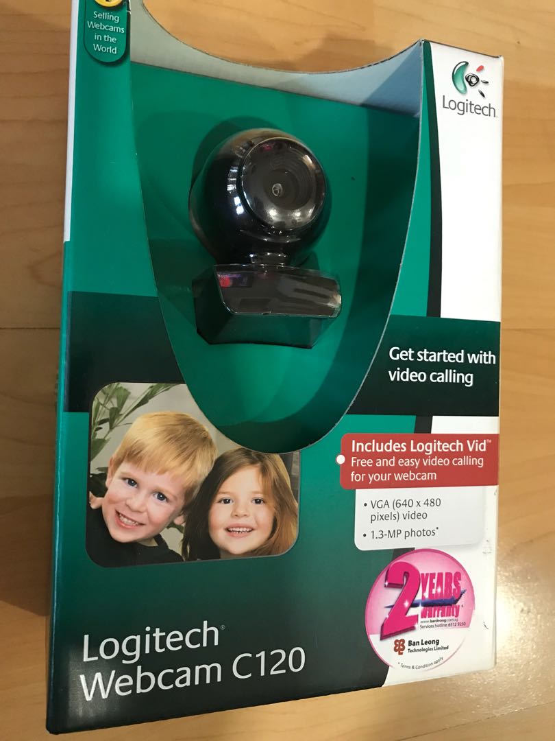 Logitech webcam C120, Computers & Parts & Accessories, Webcams on Carousell