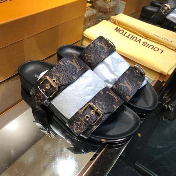 Louis Vuitton Bom Dia Mule vs Birkenstock ( mod shots with LV purses ) 