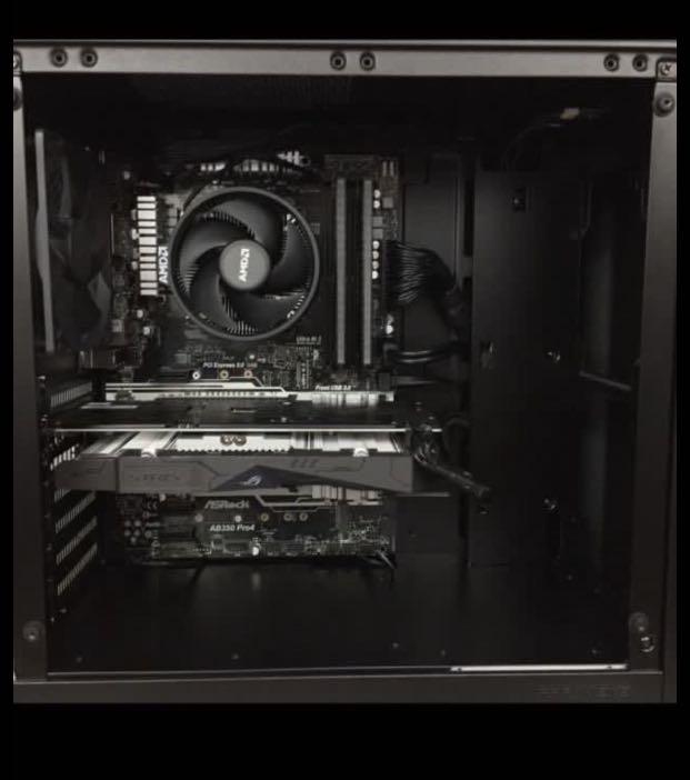 Phanteks Eclipse P300 (Category: Networking) located in Singapore. Submitted by crystalization (Listing ID 1036616736, Image 2). Description: Used. No scratches or dent. Perfect for low-profile building with superb quality material and finish. Great for minimalist-design goers, clean interior and exterior design. http://www.phanteks.com/Eclipse-P300-TemperedGlass.html #ATX #MidTower #Phanteks #P300 #RGBChasis #Chasis #mATX.