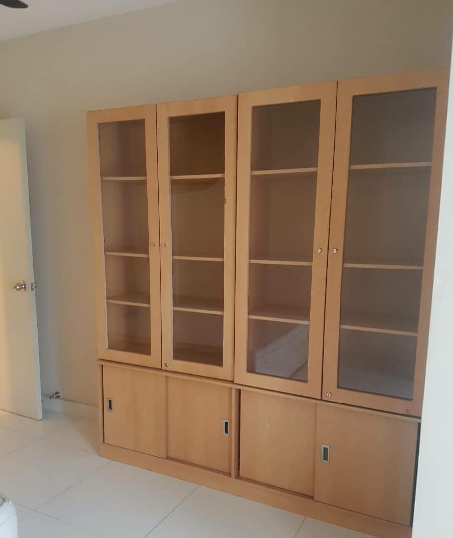 Rak Buku Cermin Home Furniture Furniture On Carousell