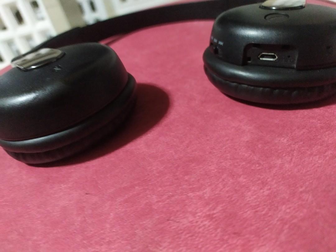 Sony Headphones DRBTN200, Audio, Headphones & Headsets on Carousell